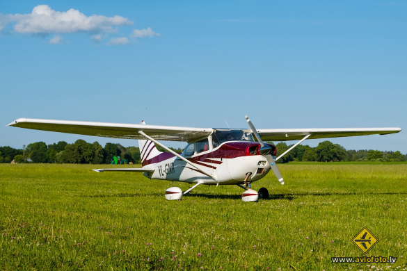 Cessna F172M